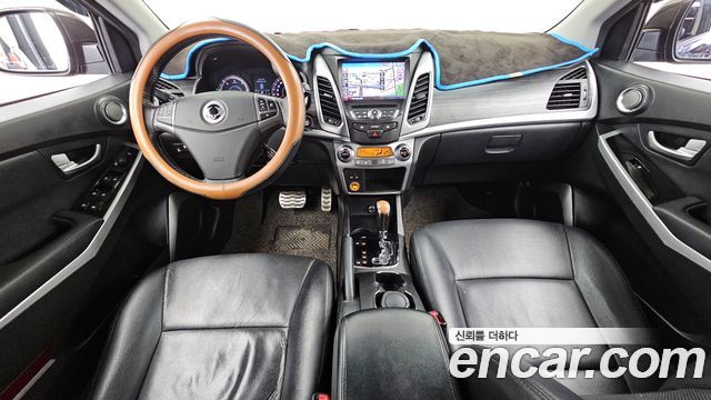 KG Mobility Korando — interior