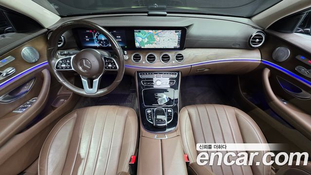 Mercedes-Benz E-Class — interior