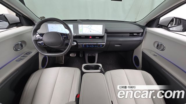 Hyundai IONIQ 5 — interior