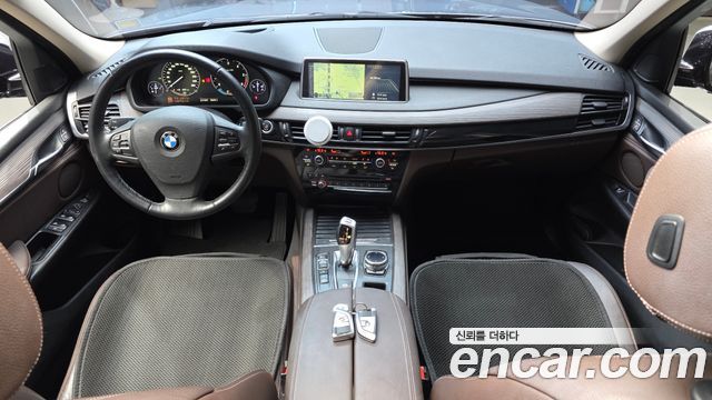 BMW X5 — interior