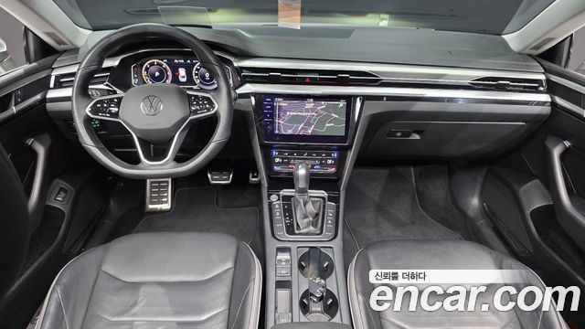 Volkswagen Arteon — interior