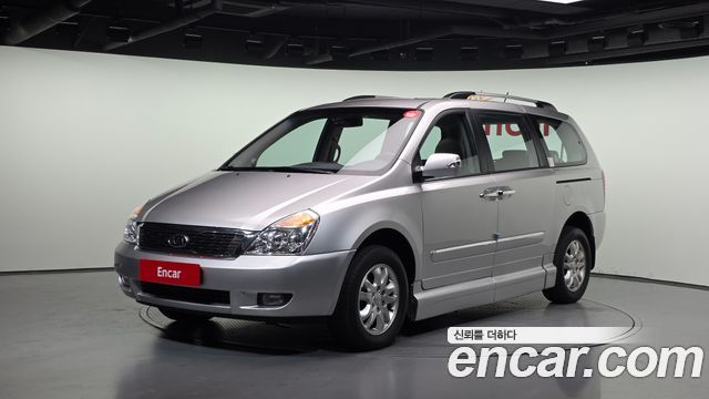 Kia Carnival — exterior