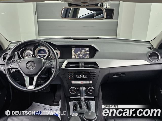 Mercedes-Benz C-Class — interior