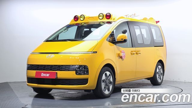 Hyundai Staria — exterior