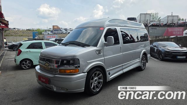 Chevrolet Express Van — exterior