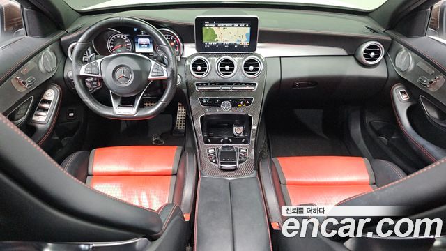 Mercedes-Benz C-Class — interior