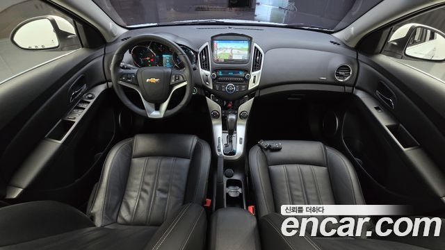 Chevrolet Korea Cruze — interior