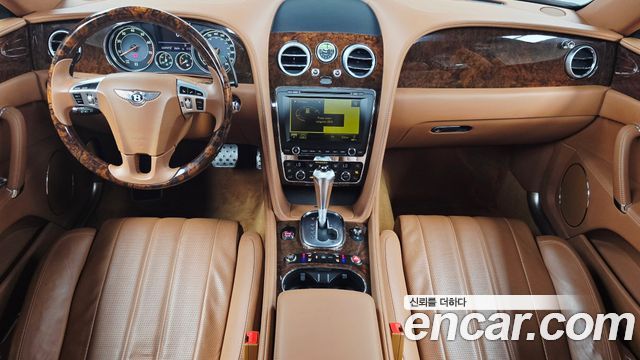 Bentley Flying Spur — interior