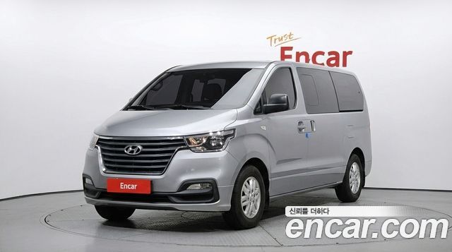 Hyundai Starex