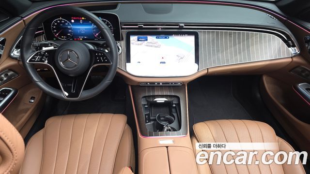 Mercedes-Benz E-Class — interior