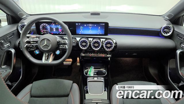 Mercedes-Benz A-Class — interior