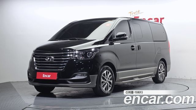Hyundai Starex