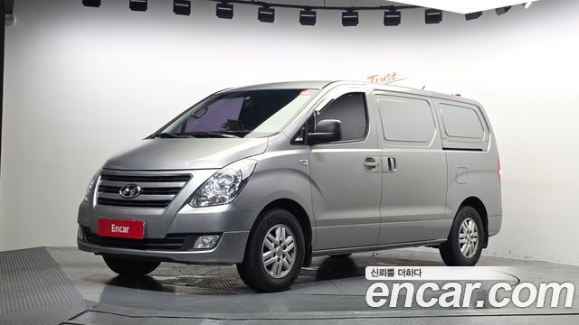 Hyundai Starex — exterior
