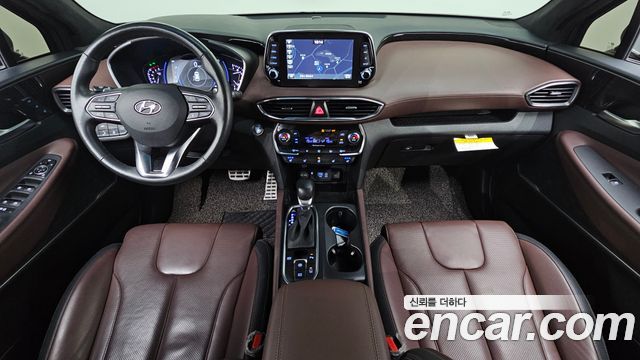 Hyundai Santa Fe — interior