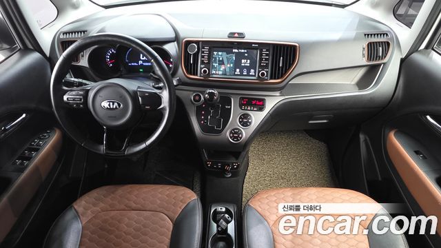 Kia Ray — interior