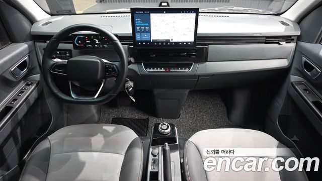 SE-A2 Van — interior