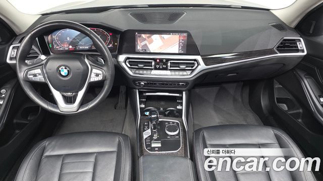 BMW 3 Series — interior