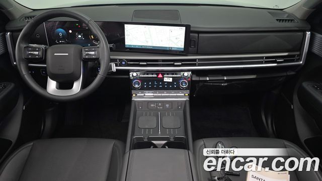 Hyundai Santa Fe — interior