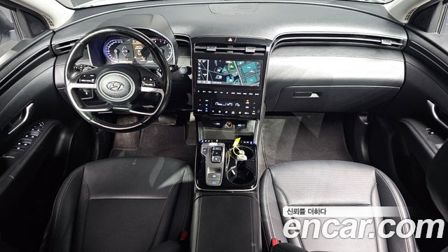 Hyundai Tucson — interior
