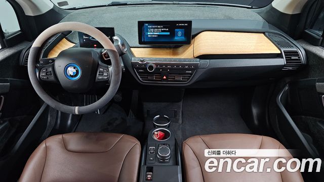 BMW i3 — interior