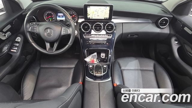 Mercedes-Benz C-Class — interior