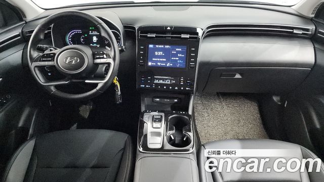 Hyundai Tucson — interior