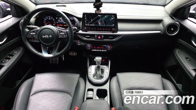 Kia K3 — interior
