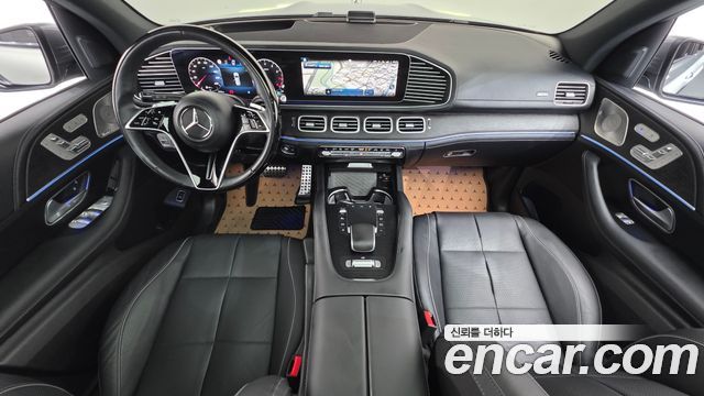 Mercedes-Benz GLS-Class — interior