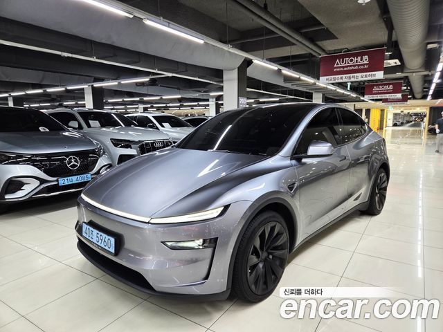 Tesla Model Y — exterior