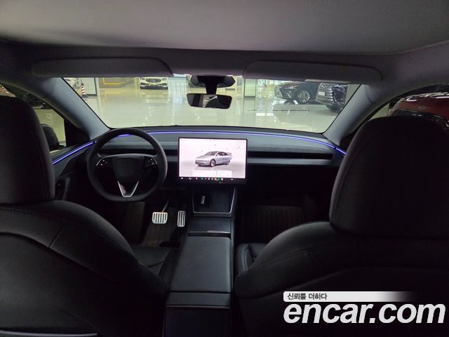 Tesla Model Y — interior