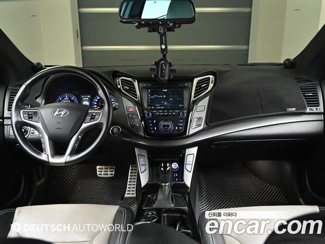 Hyundai i40 — interior