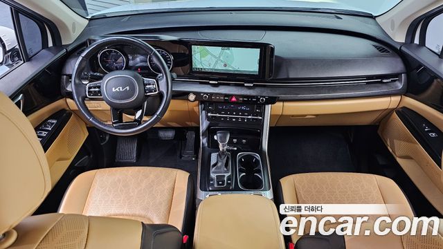 Kia Carnival — interior