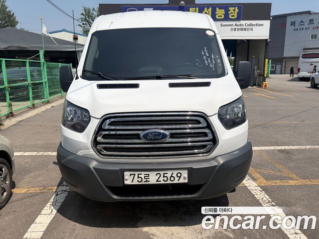 Ford Transit — exterior