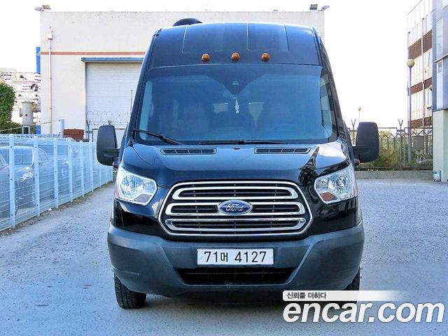 Ford Transit — exterior