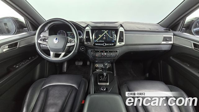 KG Mobility Rexton — interior