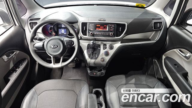 Kia Ray — interior