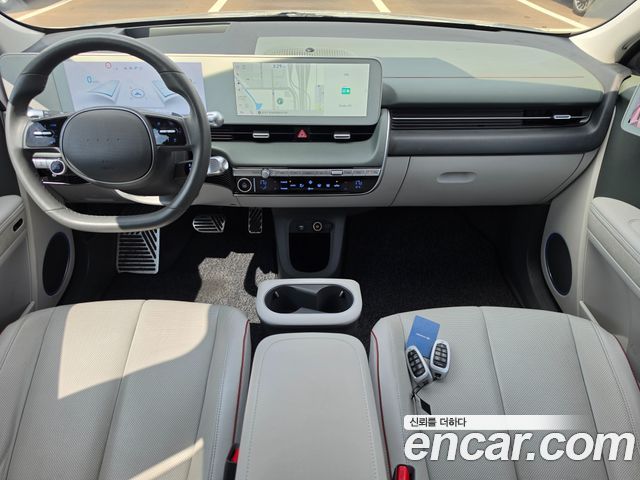 Hyundai IONIQ 5 — interior