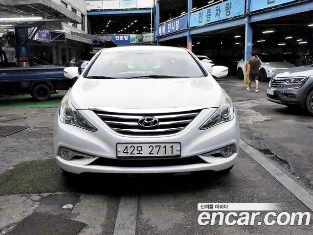 Hyundai Sonata — exterior