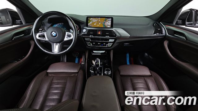 BMW X4 — interior