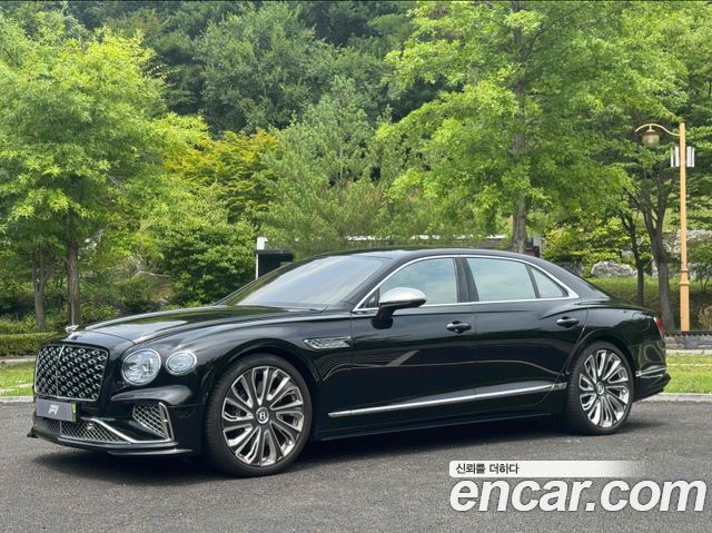 Bentley Flying Spur — exterior
