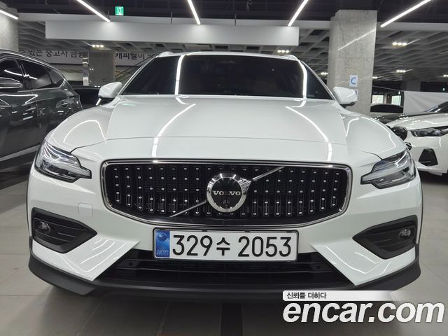 Volvo V60 — exterior