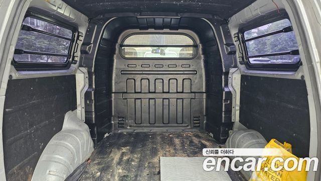 Hyundai Starex — interior