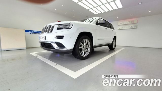 Jeep Cherokee — exterior