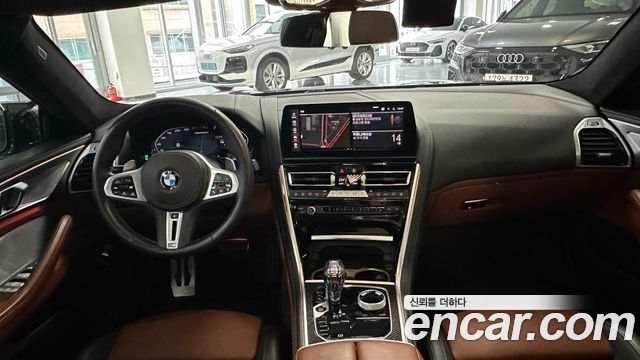 BMW 8 Series — interior