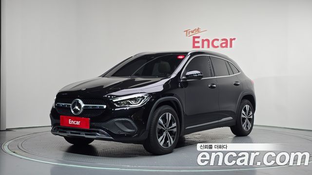 Mercedes-Benz GLA-Class — exterior