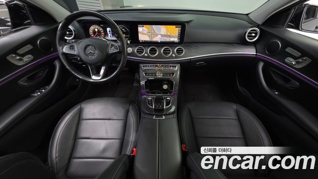 Mercedes-Benz E-Class — interior
