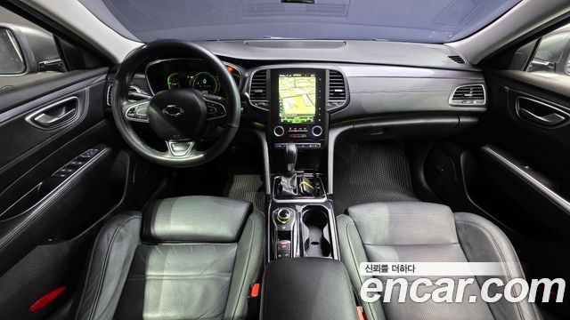 Renault Korea SM6 — interior