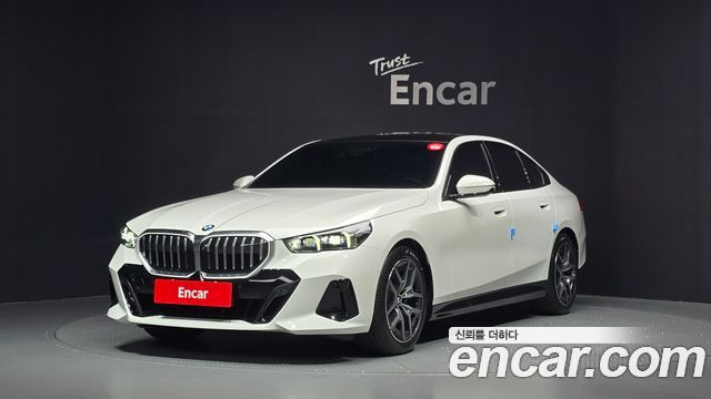 BMW 5 Series — exterior