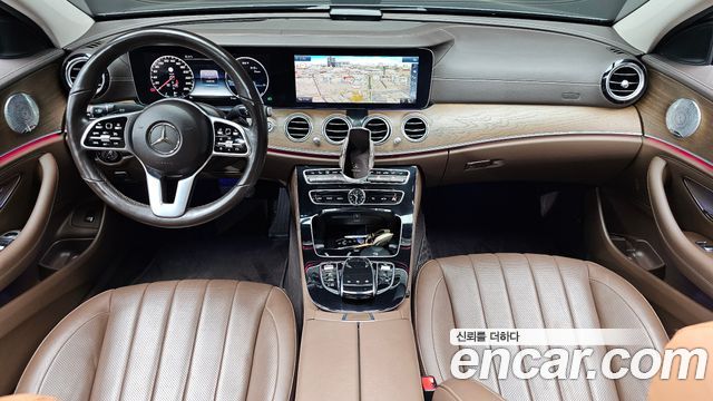 Mercedes-Benz E-Class — interior