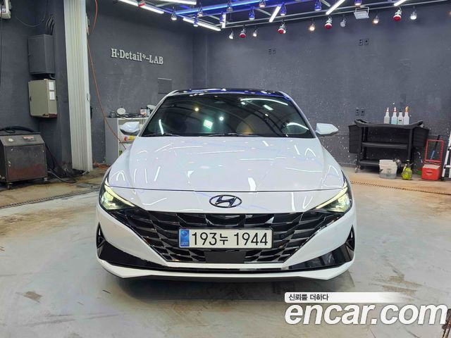 Hyundai Avante — exterior